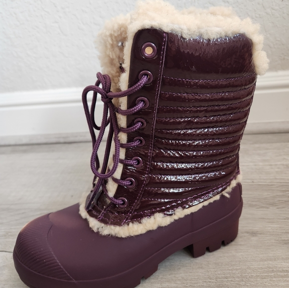 Hunter Snow Purple /  Burgundy Glossy Boots with Fur Lining size 6 - Picture 10 of 11